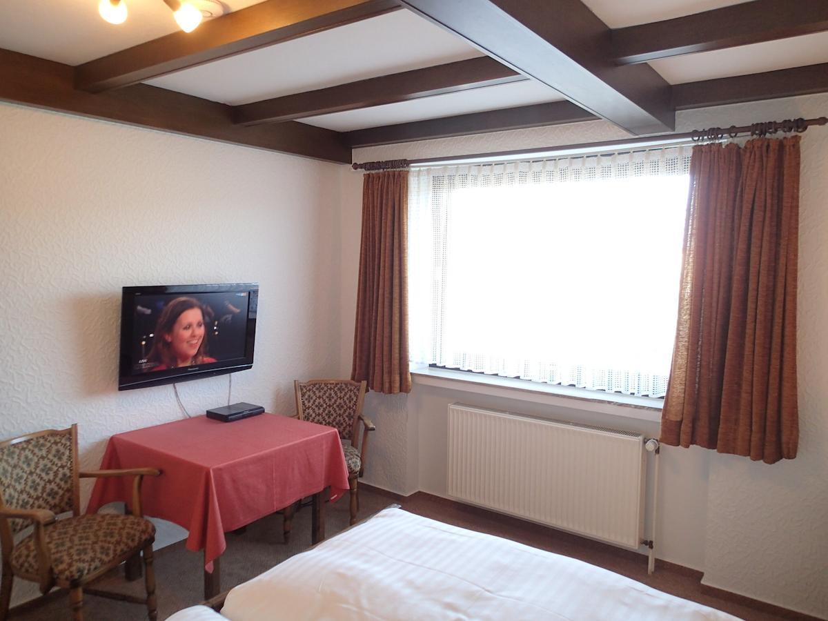 Hotel-Garni Pfeffermühle Emmerthal Zimmer foto